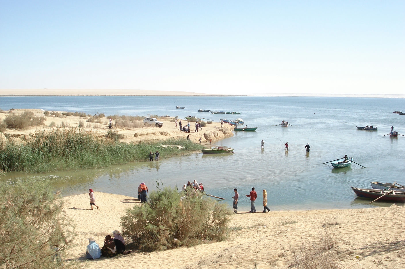 El- Fayoum Oasis and Wadi El Rayyan National Park plus Meidum Pyramid from Cairo