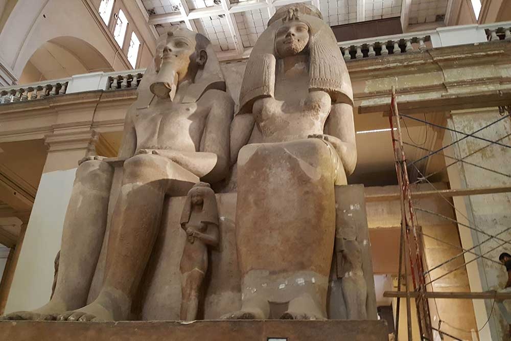 Full-day tour of Giza Pyramids, Sphinx, and Egyptian Museum with lunch from Cairo